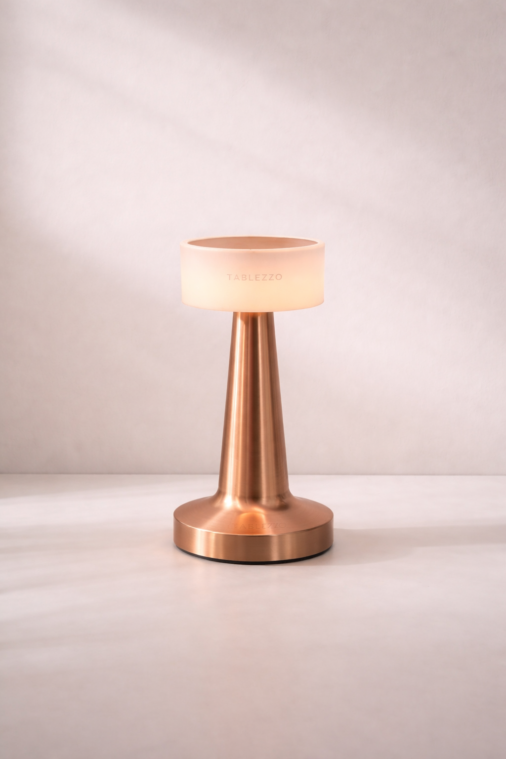 Lámpara Minimalista Touch – 21 cm | Tablezzo